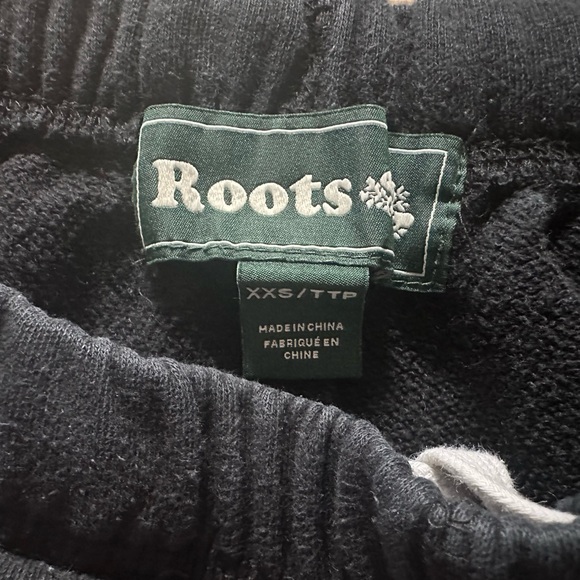 Black Roots Size XXS Sweat Shorts - Picture 3 of 3
